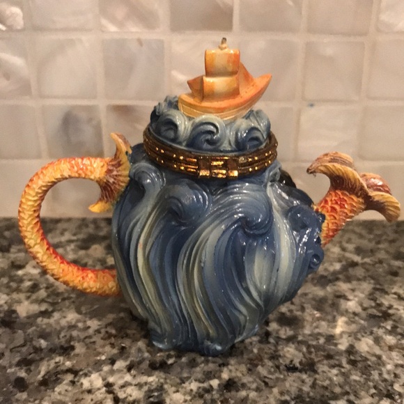 Nini mermaid teapot trinket box - Picture 2 of 10